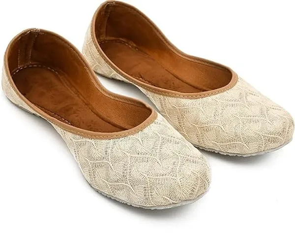 Off_White_Sparkle_Faux_Leather_Jutti_For_Women_&_Girls