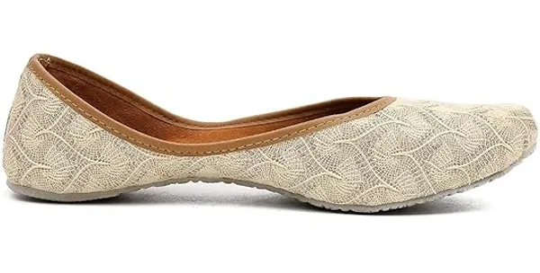 Off_White_Sparkle_Faux_Leather_Jutti_For_Women_&_Girls