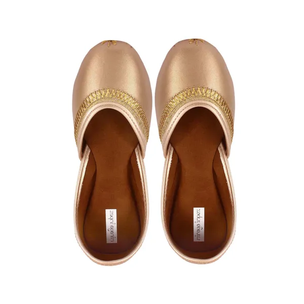 Golden_Dust_Faux_Leather_Jutti_For_Women_&_Girls