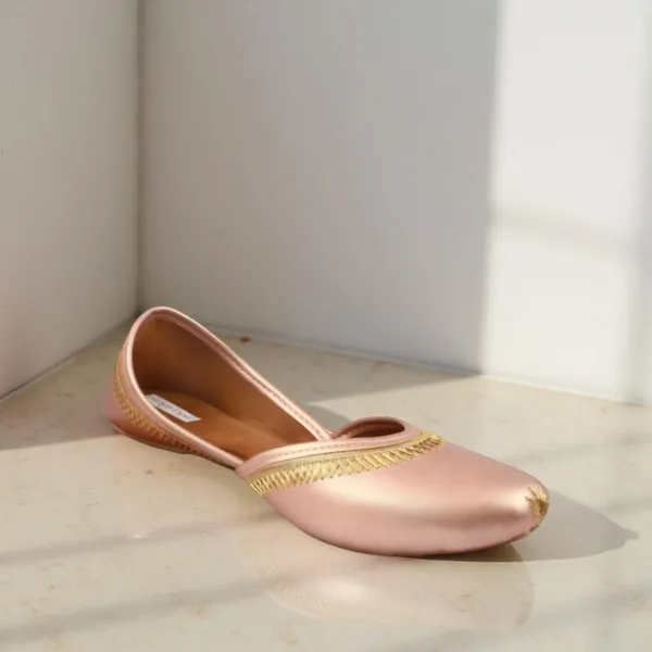 Rose_Gold_Faux_Leather_Jutti_For_Women_&_Girls
