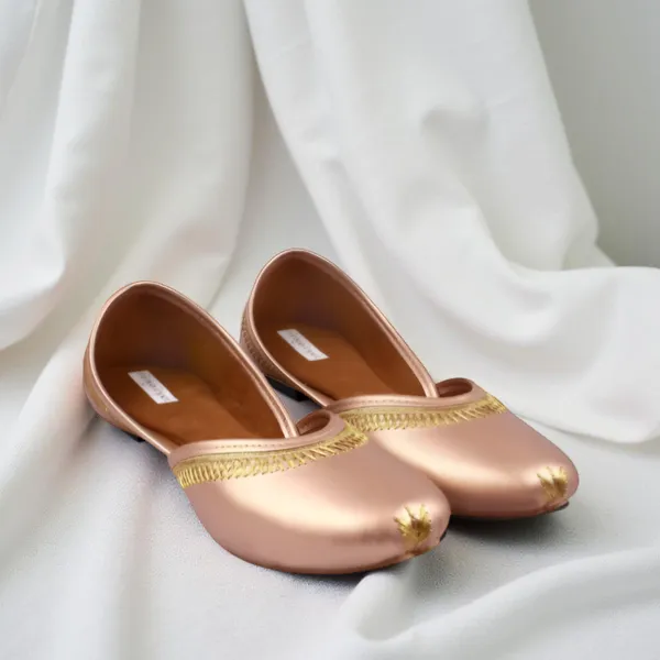 Rose_Gold_Faux_Leather_Jutti_For_Women_&_Girls