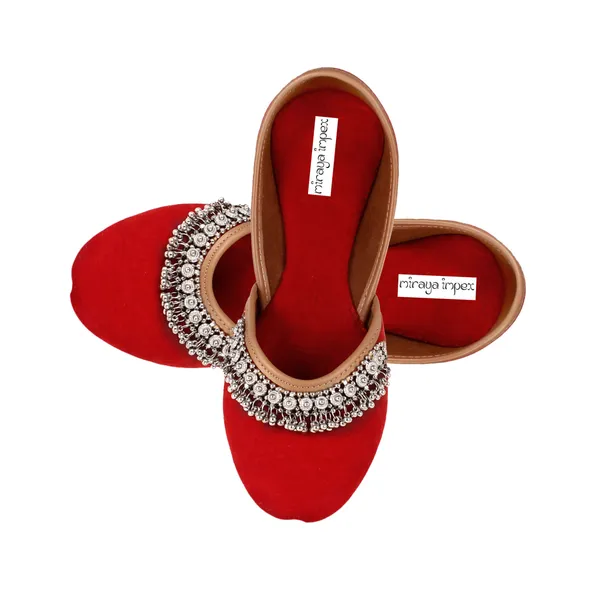 Red_Royal_Khawab_Faux_Leather_Jutti_For_Women_&_Girls