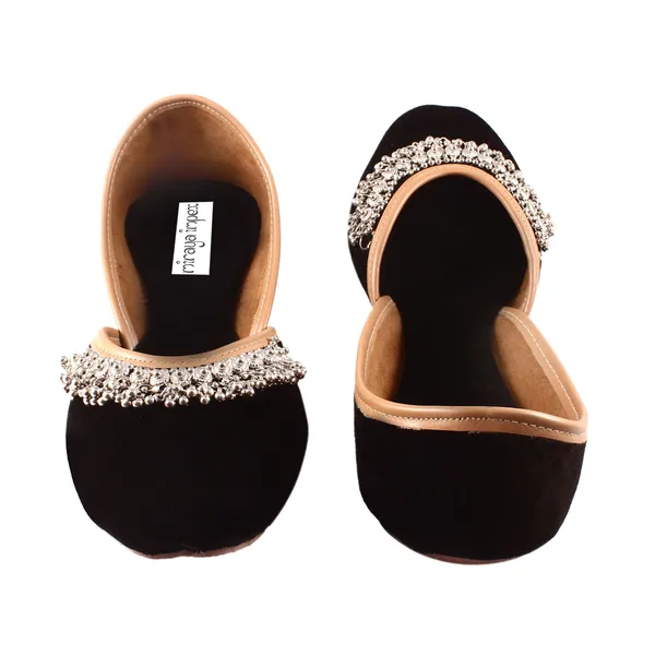 Black_Diva_Faux_Leather_Jutti_For_Women_&_Girls