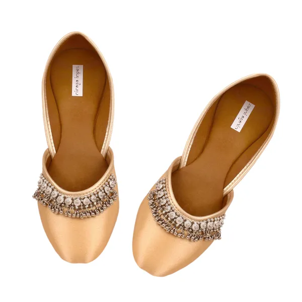 Golden_Luxe_Faux_Leather_Jutti_For_Women_&_Girls