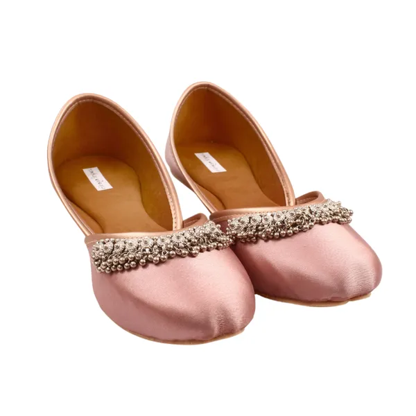 Peach_Rose_Khanak_Faux_Leather_Jutti_For_Women_&_Girls