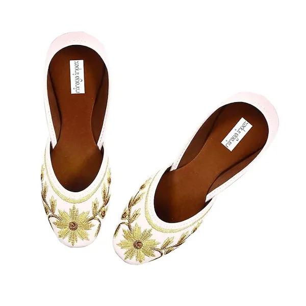 White_Floral_Faux_Leather_Jutti_For_Women_&_Girls