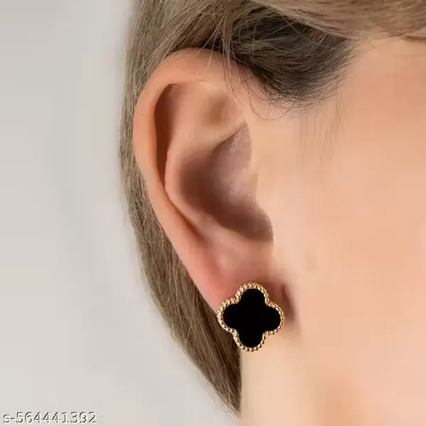 Gold_Traditional_Clover_Earring_For_Women
