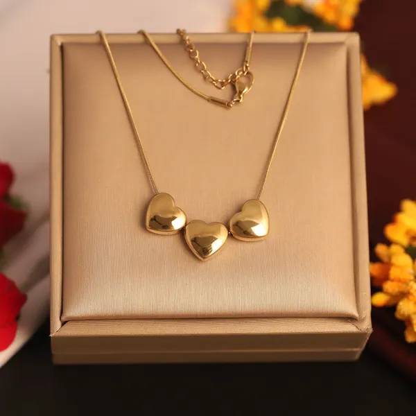 Gold_Traditional_3_Heart_Chain_For_Women