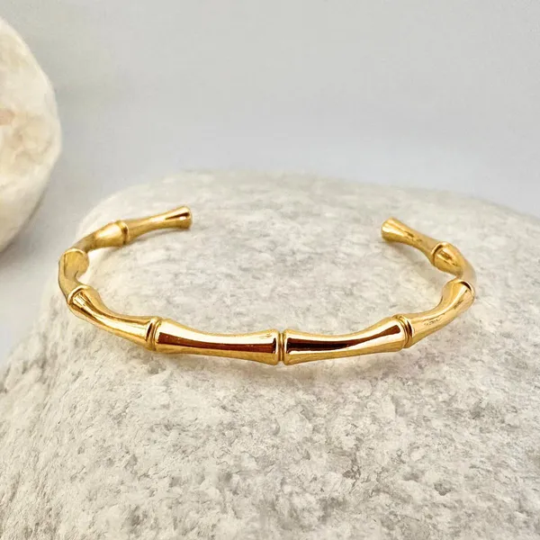 Gold_Traditional_Half_Bamboo_Bracelet_For_Women