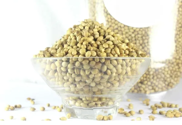 Nuts_Organic_Coriander_Seeds,