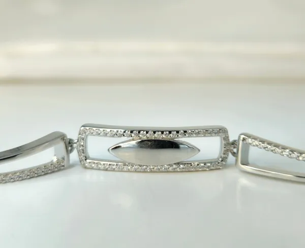 Geometric_Frame_Art_Deco_Bracelet