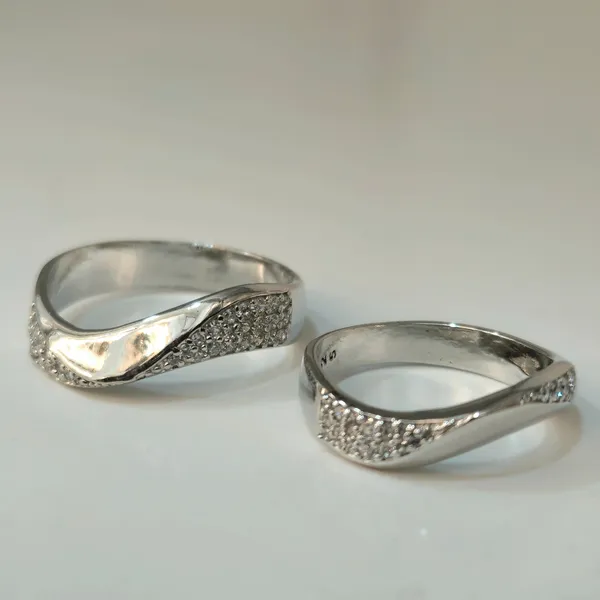 Flowing_Wave_Silver_Couple'S_Rings