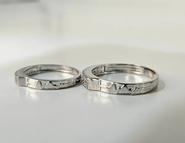 Classic_Two-Row_Pave_Silver_Couple'S_Rings