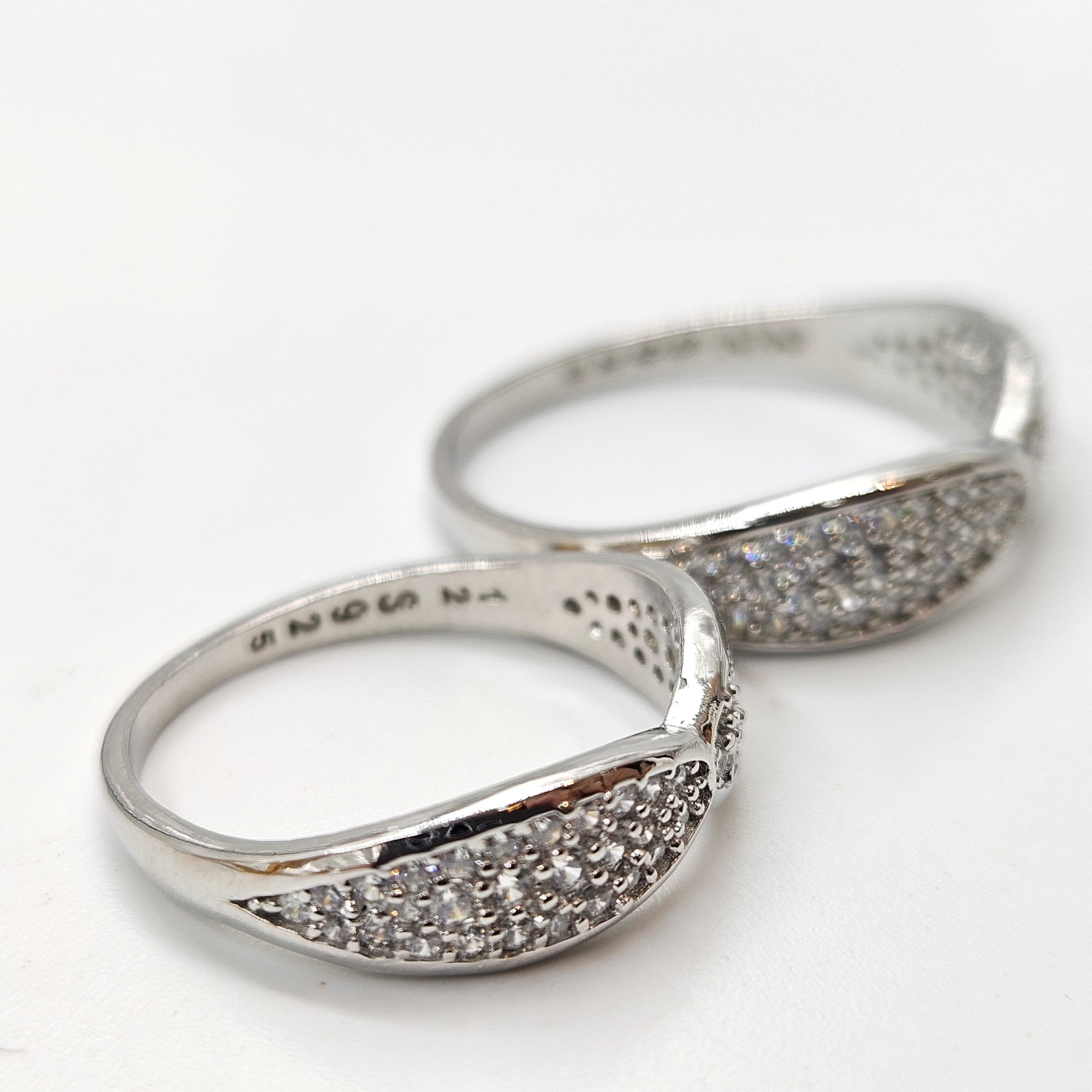 Pave_Chevron_Couple'S_Rings
