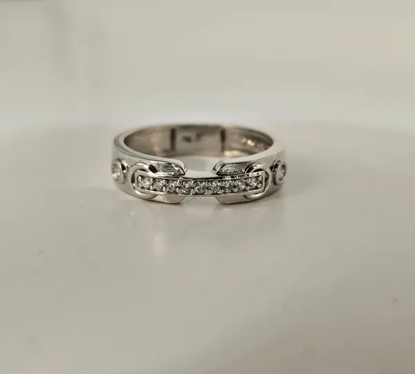 Modern_Buckle_Couple'S_Rings