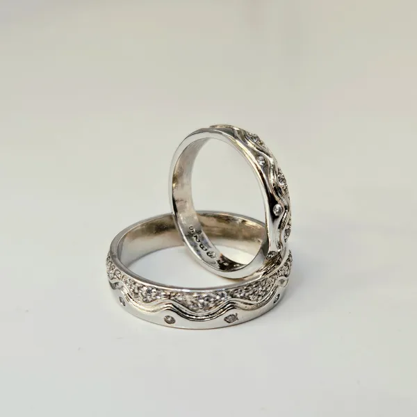 Vintage-Inspired_Vine_&_Scroll_Couple'S_Rings