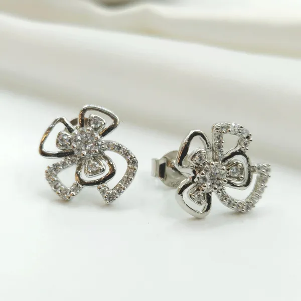 Floral_Diamond_Pendant_Set