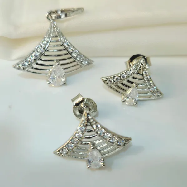 Silver_Architectural_Fan_Pendant_Set_With_Pav�_And_Teardrop_Solitaire