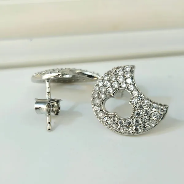 Silver_Pave_Quatrefoil_Crescent_Pendant_Set