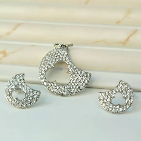 Silver_Pave_Quatrefoil_Crescent_Pendant_Set