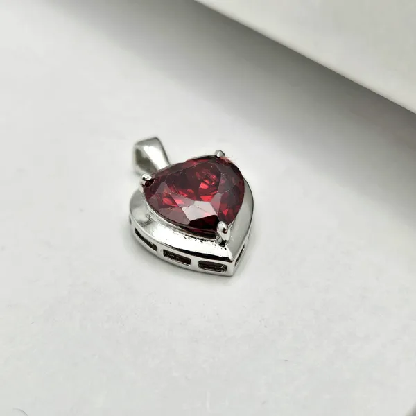 Solitaire_Heart_Pendant