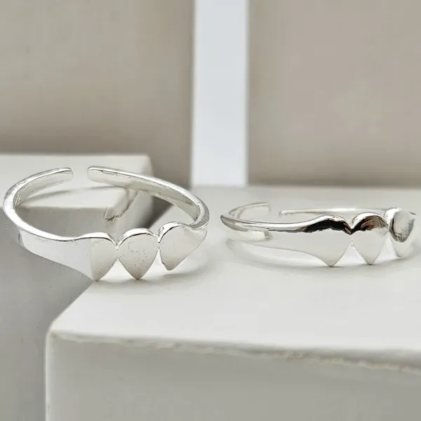 Sterling_Silver_Three-Heart_Adjustable_Toe_Ring