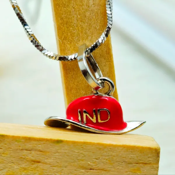 Indie_Red_Hat_Charm_Pendant