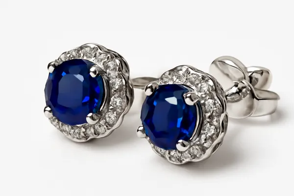 Sapphire_Halo_Stud_Earring