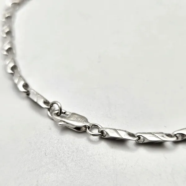 Chevron_Link_Chain