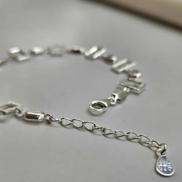 Geometric_Silver_Frame_Bracelet