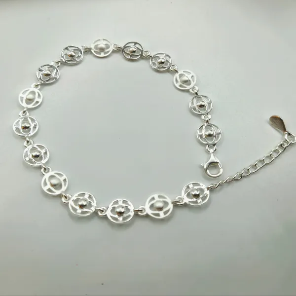 Silver_Geometric_Round_Link_Bracelet