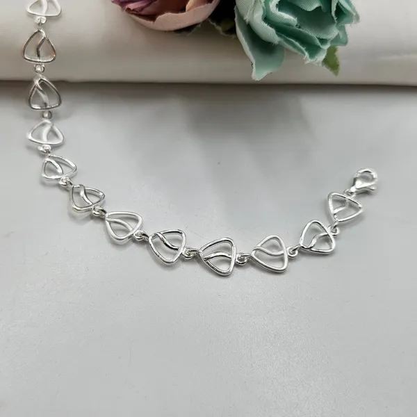 Silver_Triangle_Link_Bracelet