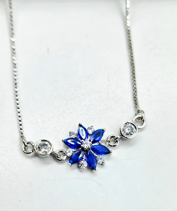 Silver_Blue_Floral_Pendant