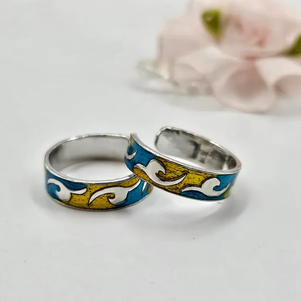 Silver_Enamel_Swirl_Toe_Ring