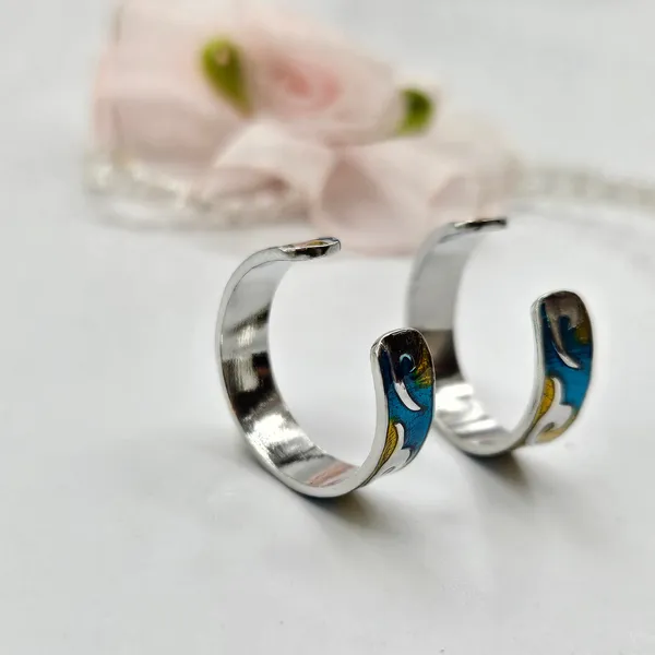 Silver_Enamel_Swirl_Toe_Ring