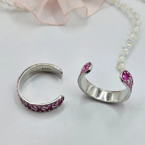 Silver_Crescent_Moon_And_Star_Patterned_Toe_Ring