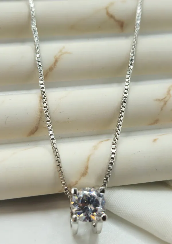 Silver_Crown_Setting_Solitaire_Pendant