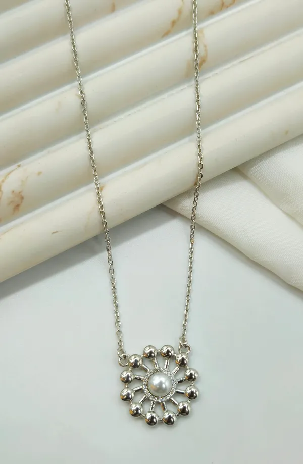 Silver_Pearl_Sunburst_Medallion_Pendant