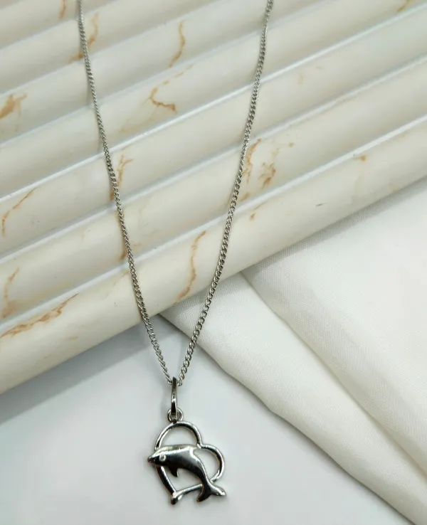 Silver_Dolphin_In_Heart_Pendant