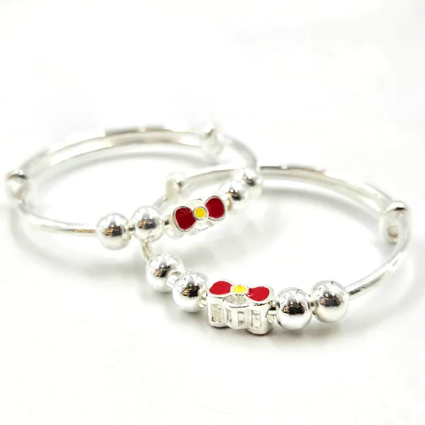 Silver_Hello_Kitty_Themed_Baby_Bangles