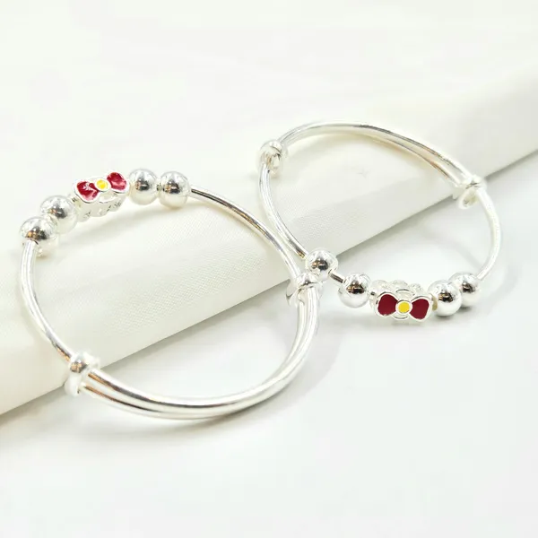 Silver_Hello_Kitty_Themed_Baby_Bangles