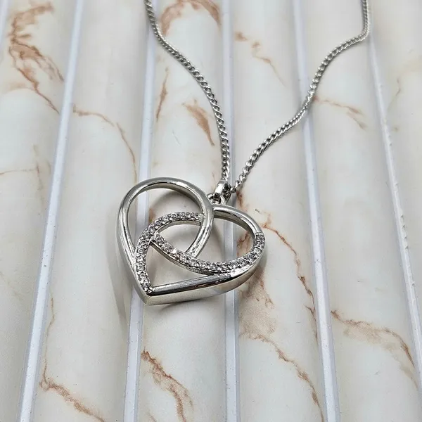 Sterling_Silver_Celtic_Knot_Heart_Pendant