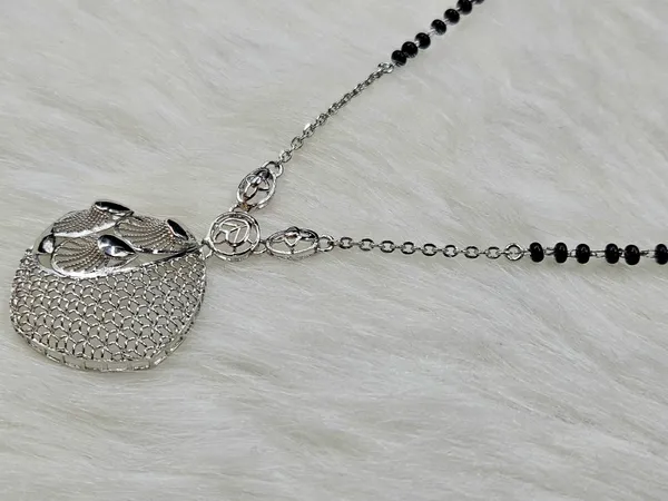Contemporary_Abstract_Dual-Pattern_Mangalsutra