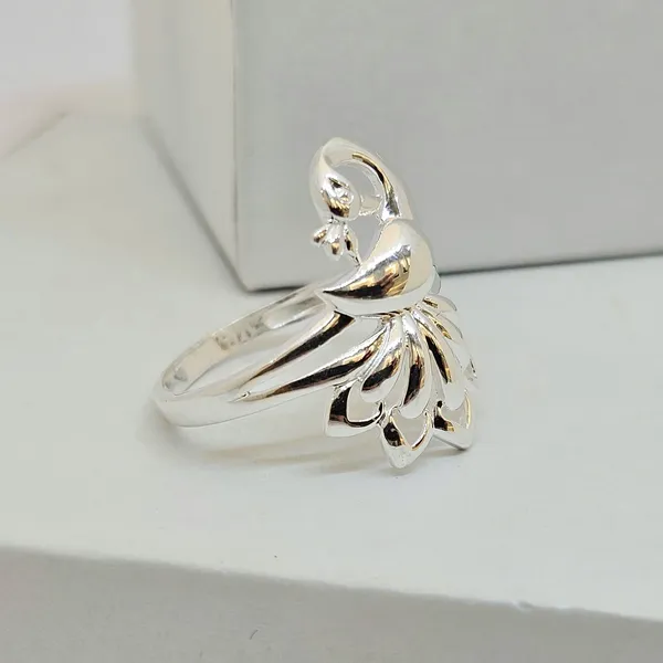 Fancy_Peacock_Ring