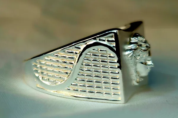 Silver_Medusa_Head_Signet_Ring