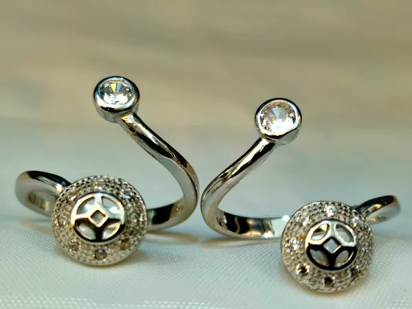 Silver_Square-Circle_Diamond_Cosmic_Toe_Ring