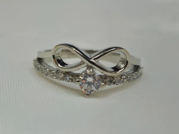 Silver_Layered_Infinity_And_Pave_Chevron_Ring