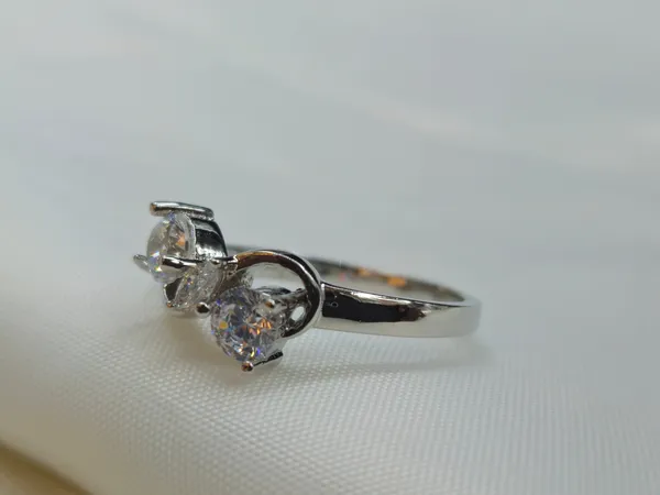 Silver_Crystal_Infinity_Bow_Ring