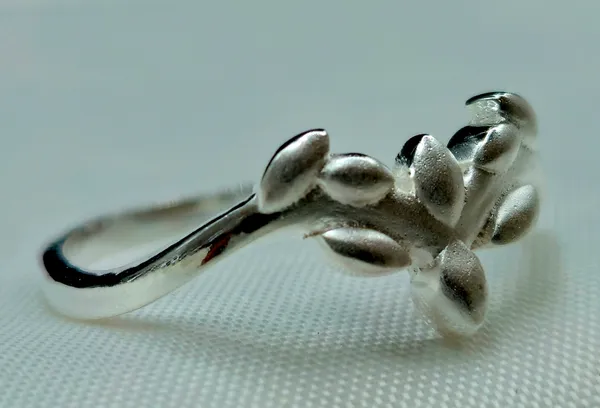 Silver_Leaf_Ring_For_Women