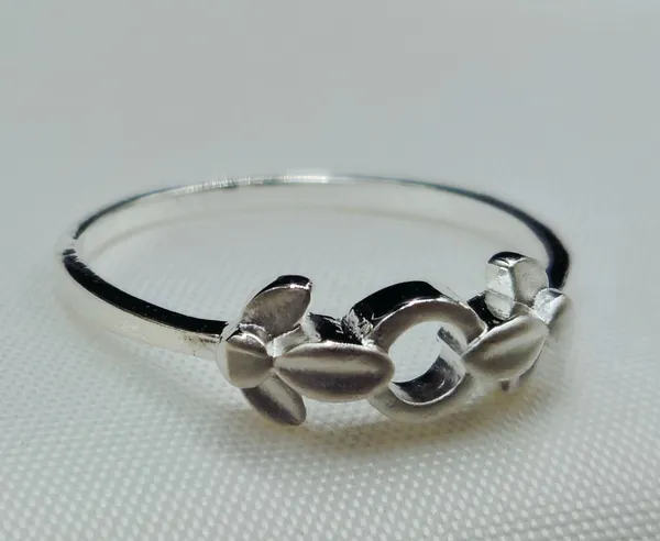 Silver_Butterfly_Ring__For_Women